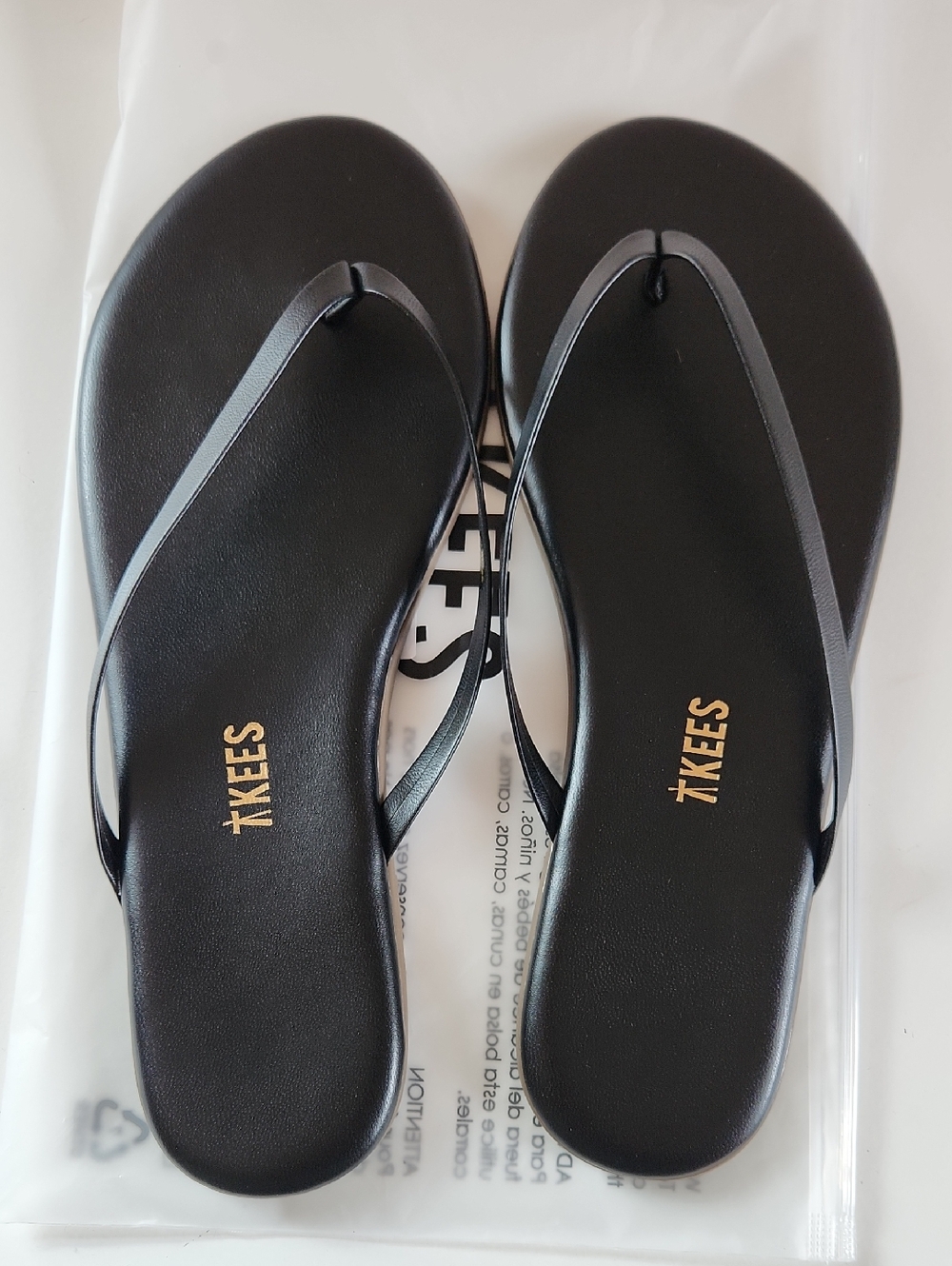 TKEES Black Minimalist Flip Flop Sandals